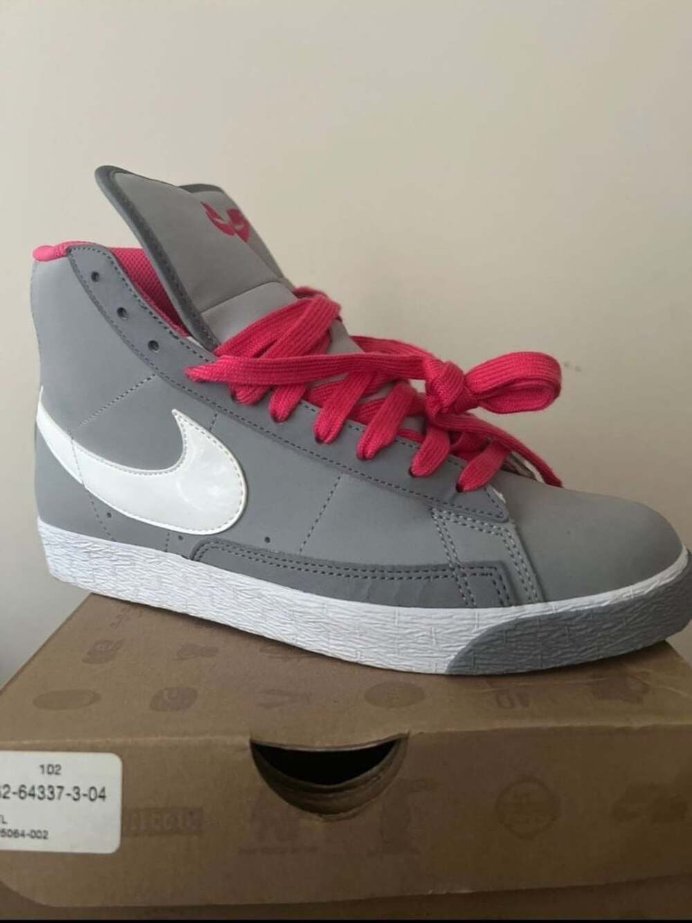 Nike Blazer Mid GS Size 6.5Y Wolf Grey White Spark